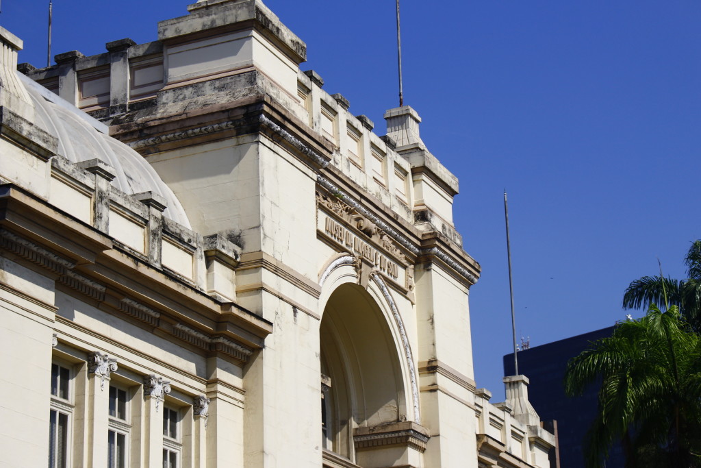 Museu da Imagem e do Som na Praça XV