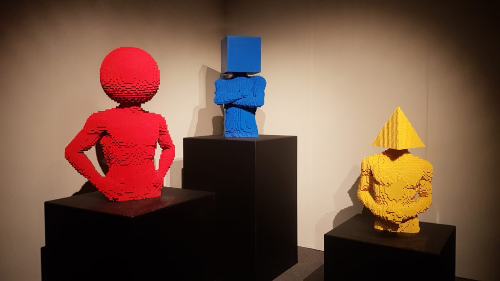 The Art of The Brick - Foto de About Rio